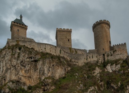 https://pixabay.com/en/foix-fortress-ramparts-tours-2119596/